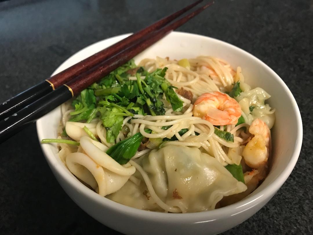#秋季保胃战#快手鲜虾馄饨面