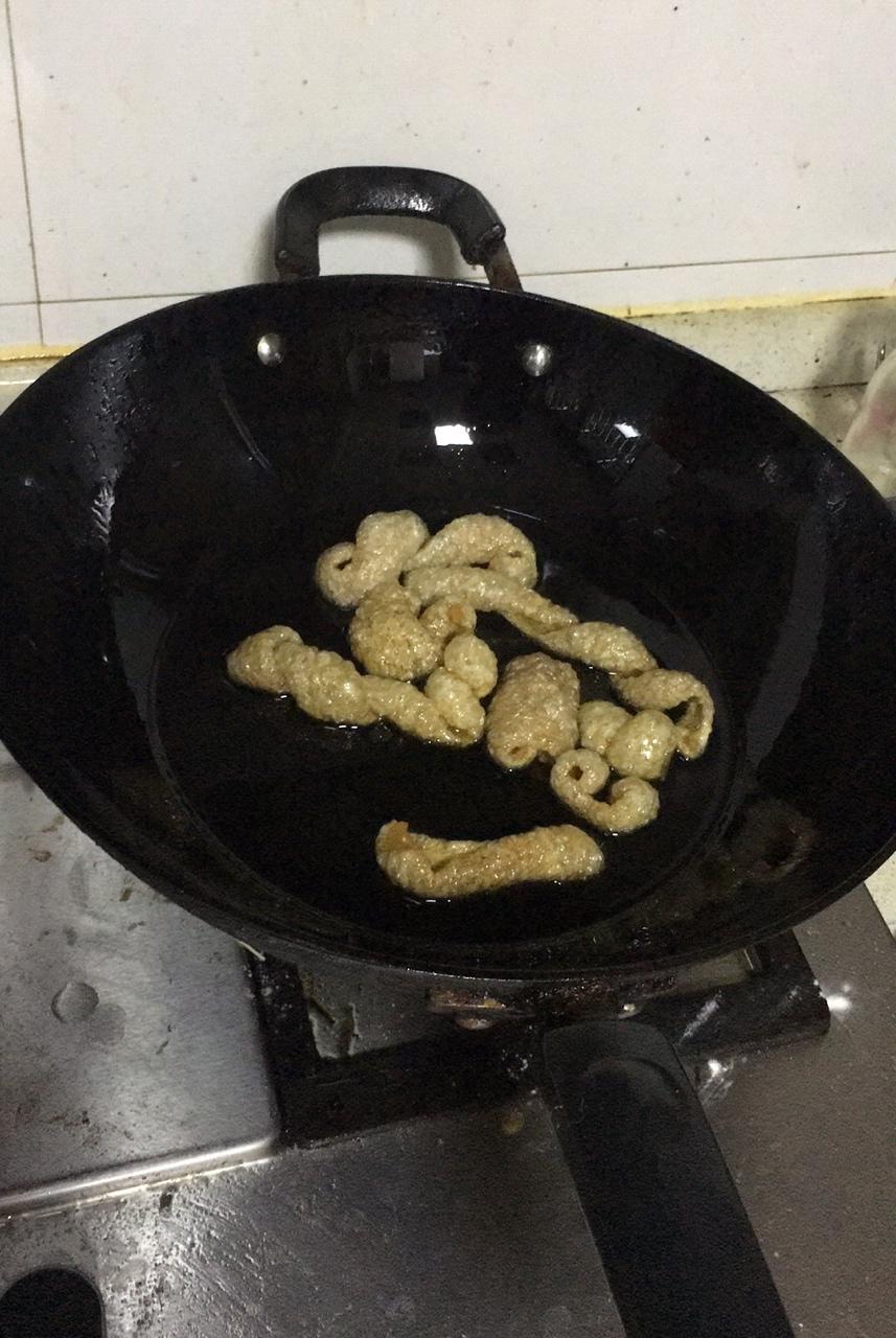 自制炸猪皮