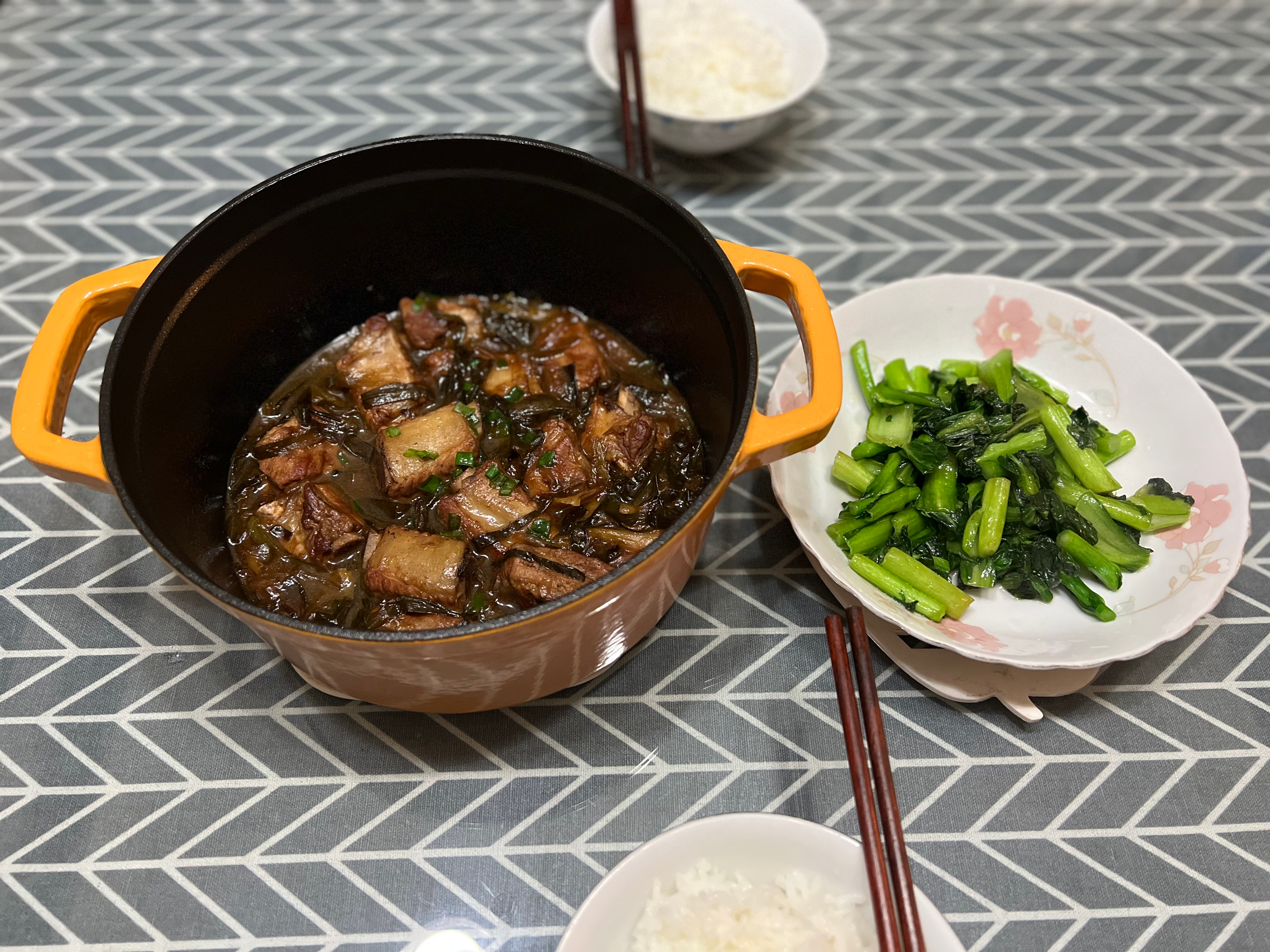 北鼎焖炖锅食谱｜葱烧排骨
