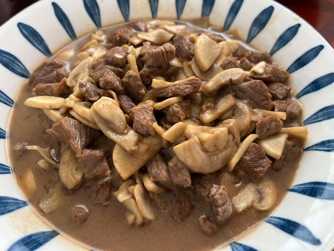 牛肉+蘑菇=独特风
