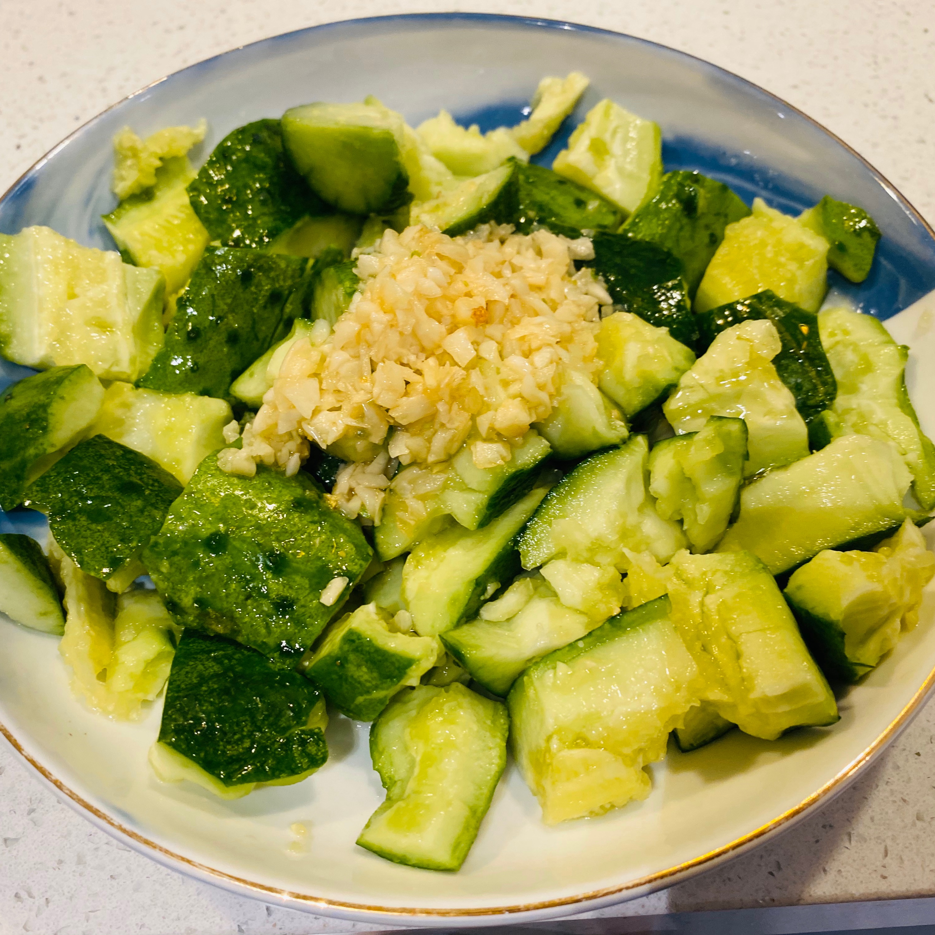 夏日菜谱之凉拌黄瓜的做法 步骤6