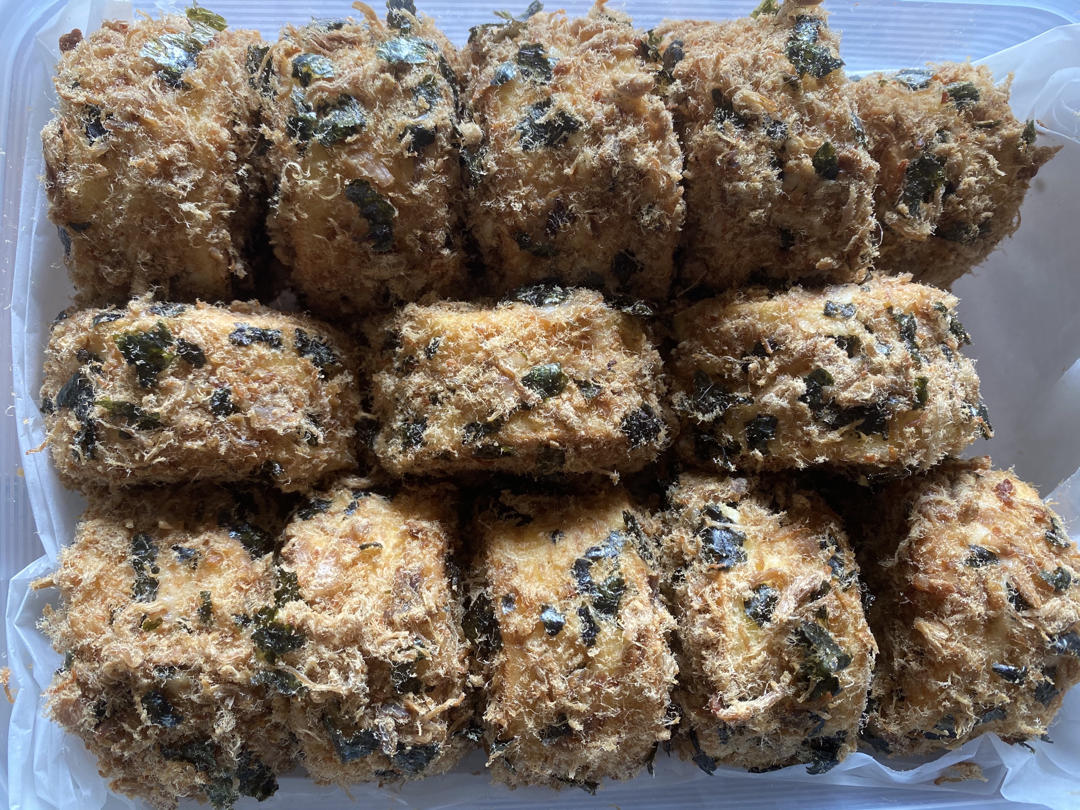 绝赞美味的卡仕达爆浆肉松小贝