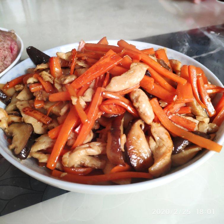 姥姥的新版不辣鱼香鸡丝适合孩子口味
