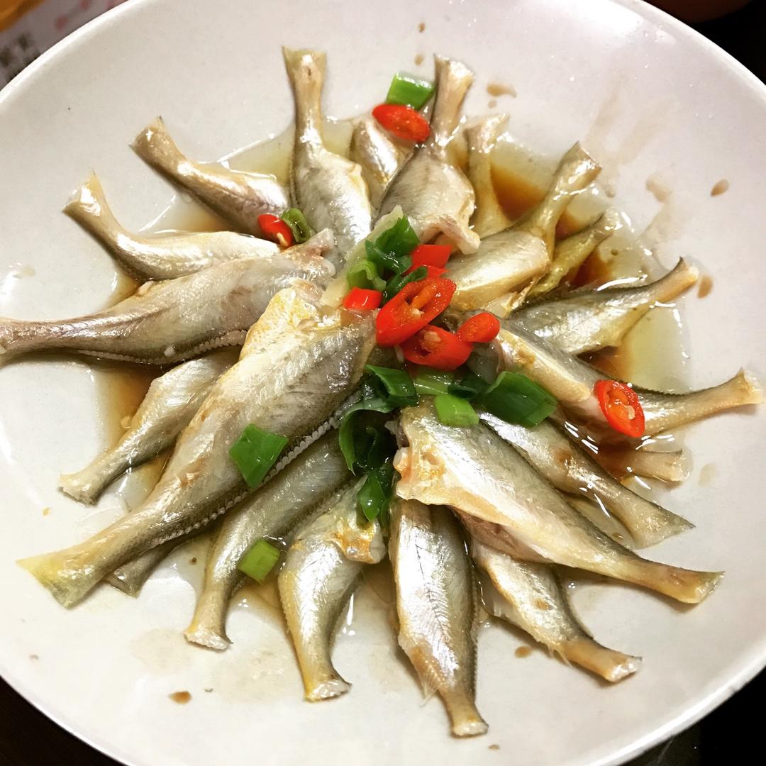 酱汁梅童鱼