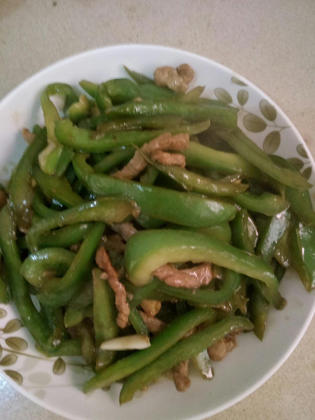 青椒肉丝--下饭快手菜