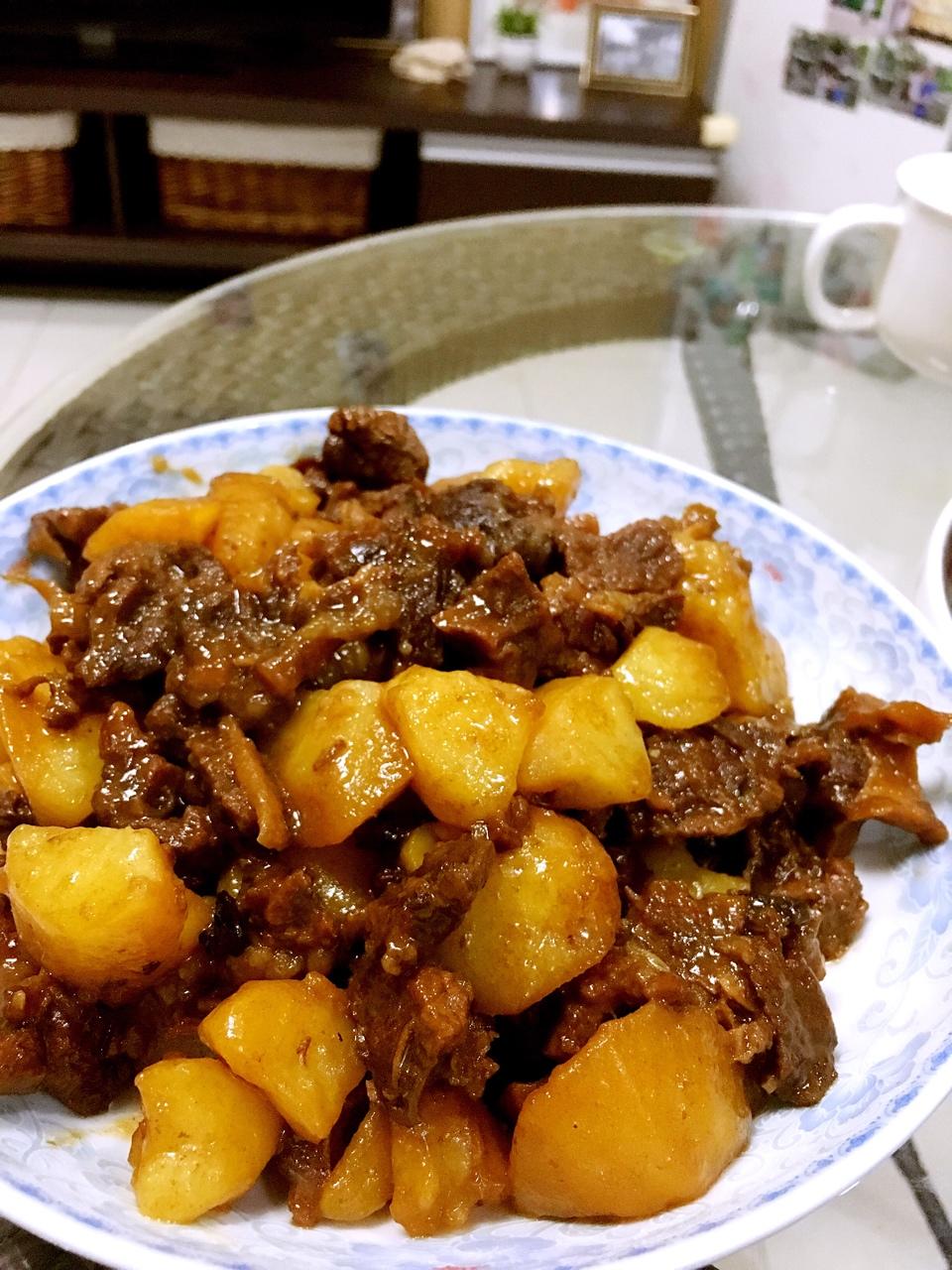 萝卜烧牛腩