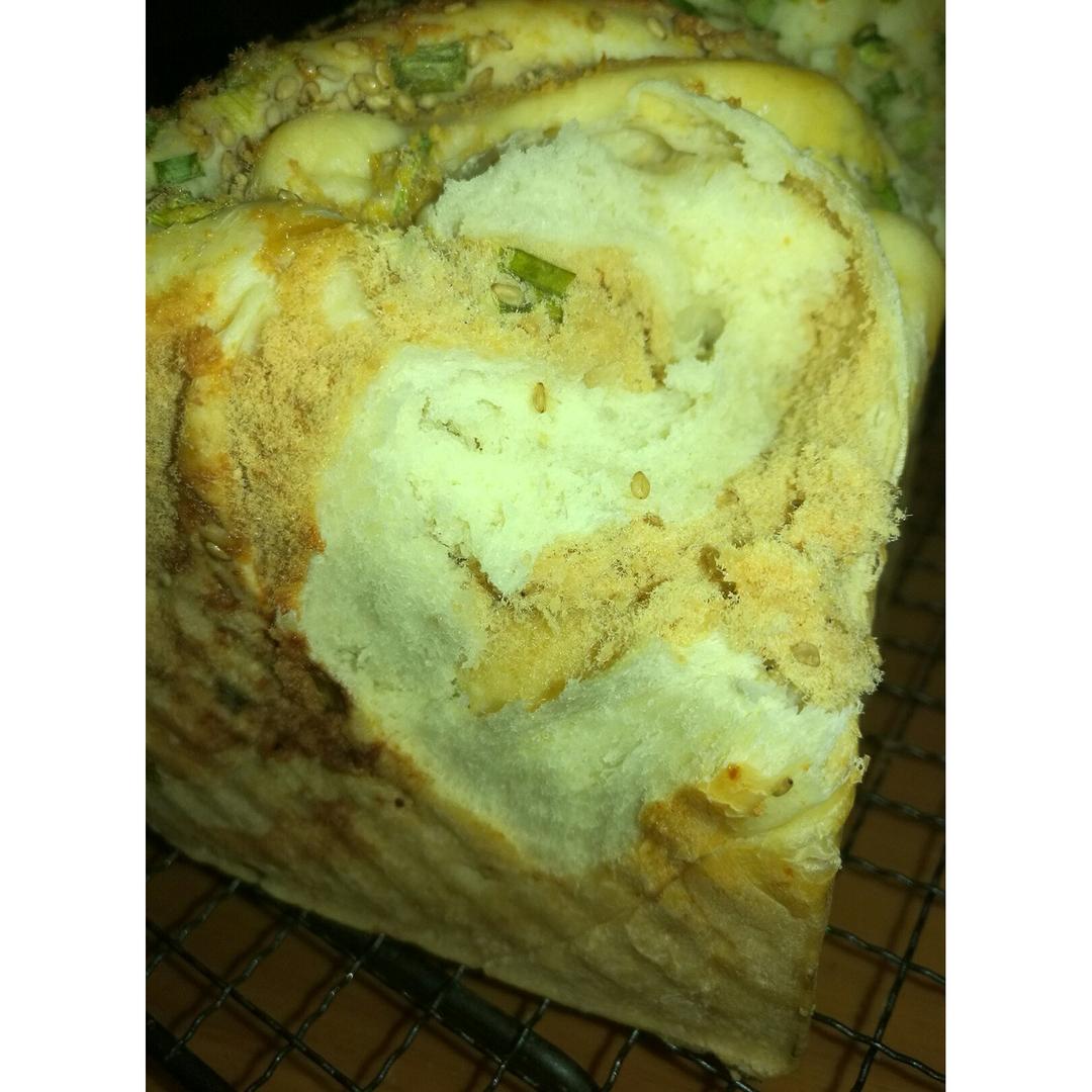 香葱肉松手撕吐司