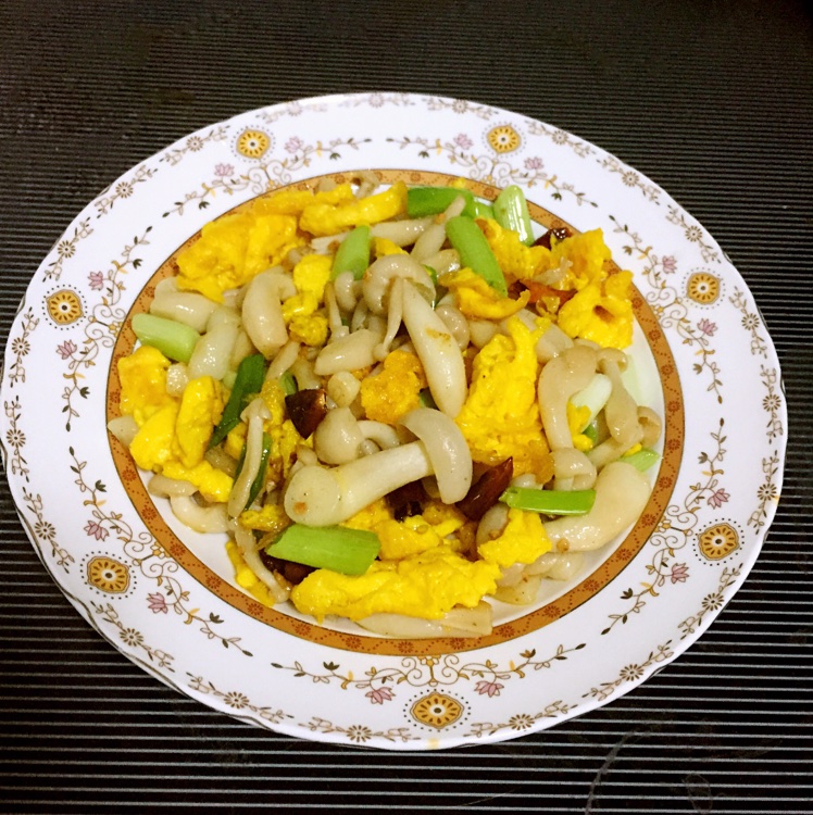 白玉菇小炒