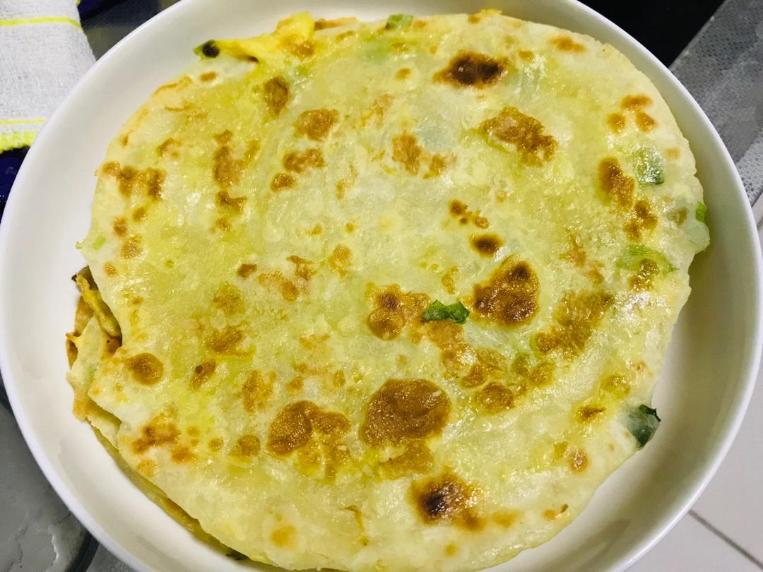 鸡蛋葱油饼                  （更新饼坯保存方法）