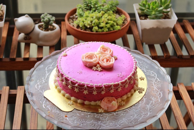 火龙果慕斯蛋糕