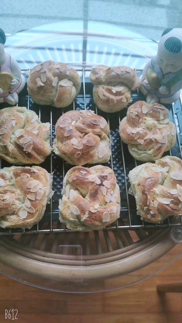 伯爵红茶奶酥面包