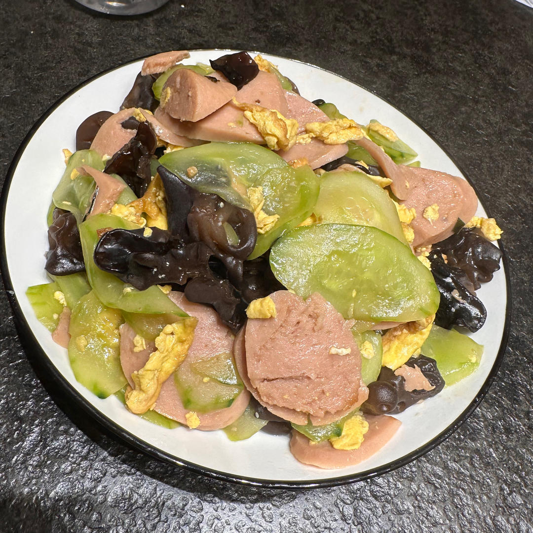 清脆可口的「黄瓜炒鸡蛋」