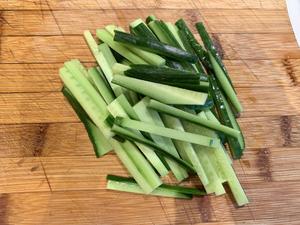 我和豆豆的最爱 麻酱粉皮 麻酱东北大拉皮的做法 步骤5