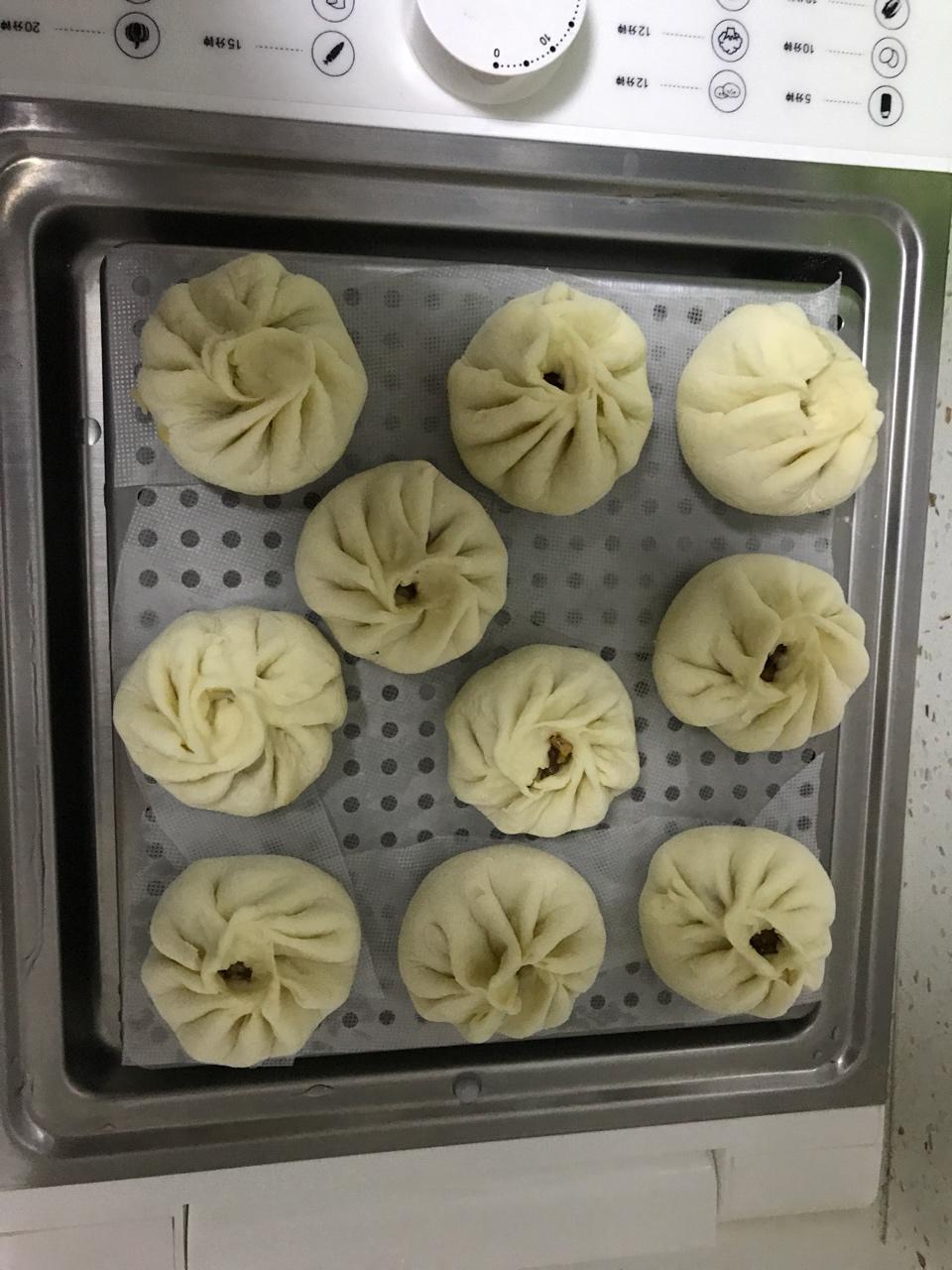 鲜肉包子