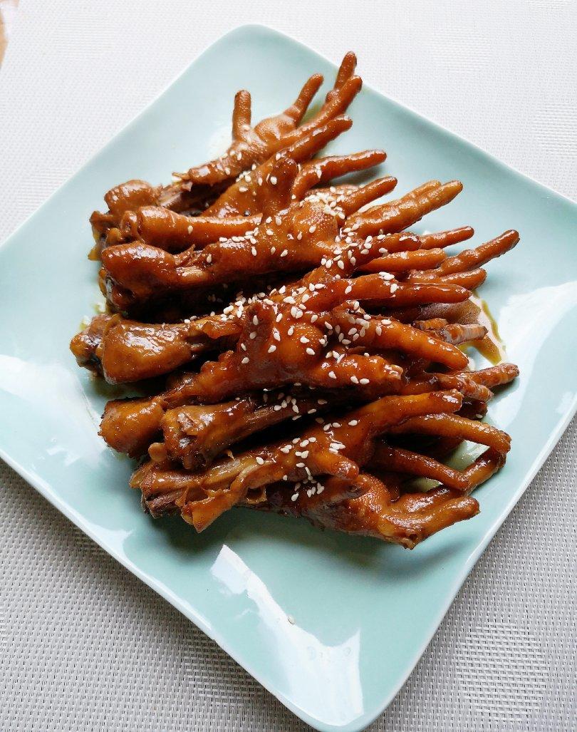 豆豆小跟班做的秘制红烧鸡爪