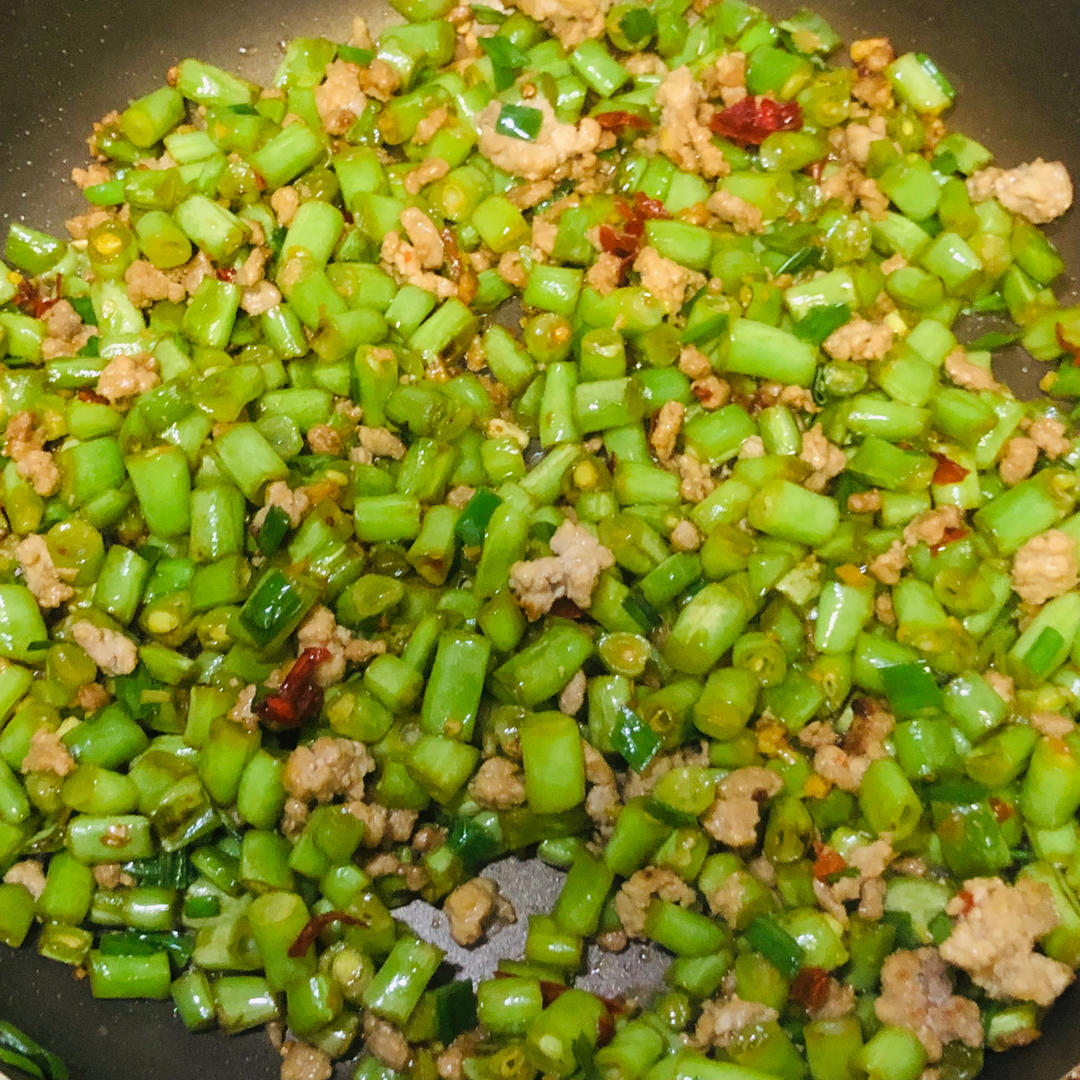 豆角肉末下饭菜