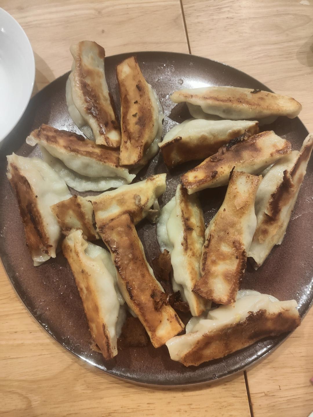 牛肉锅贴