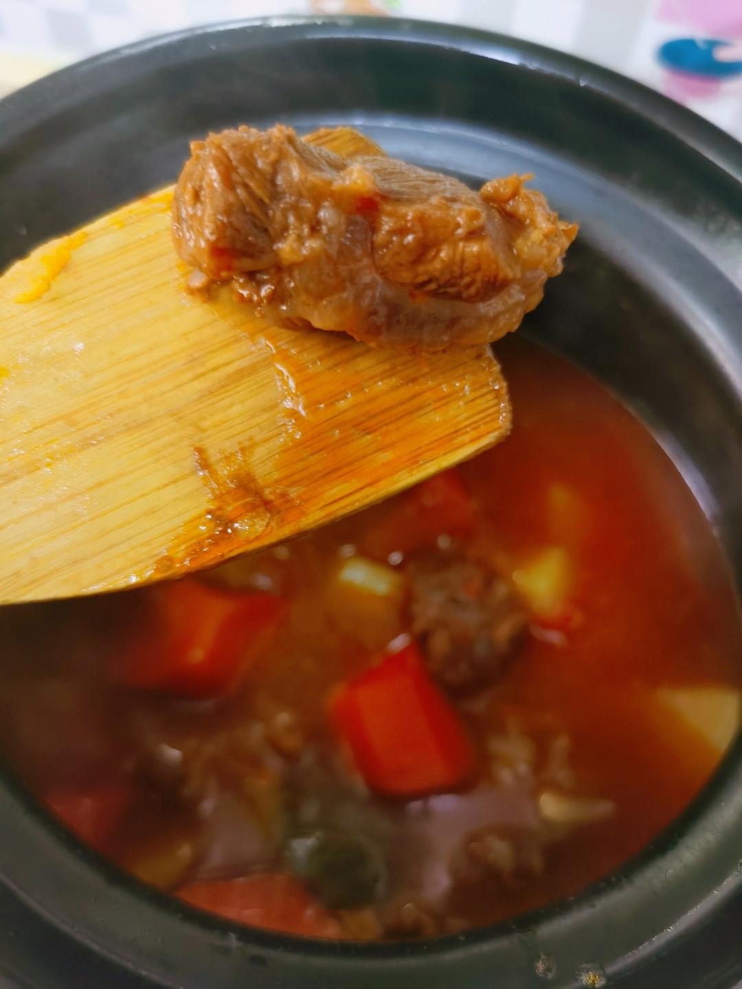 番茄土豆炖牛腩