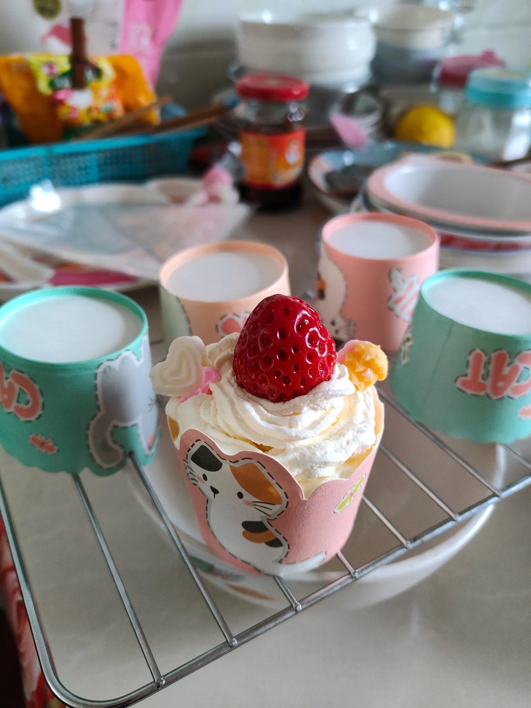 杯子戚风小蛋糕