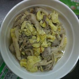 平菇炒鸡蛋