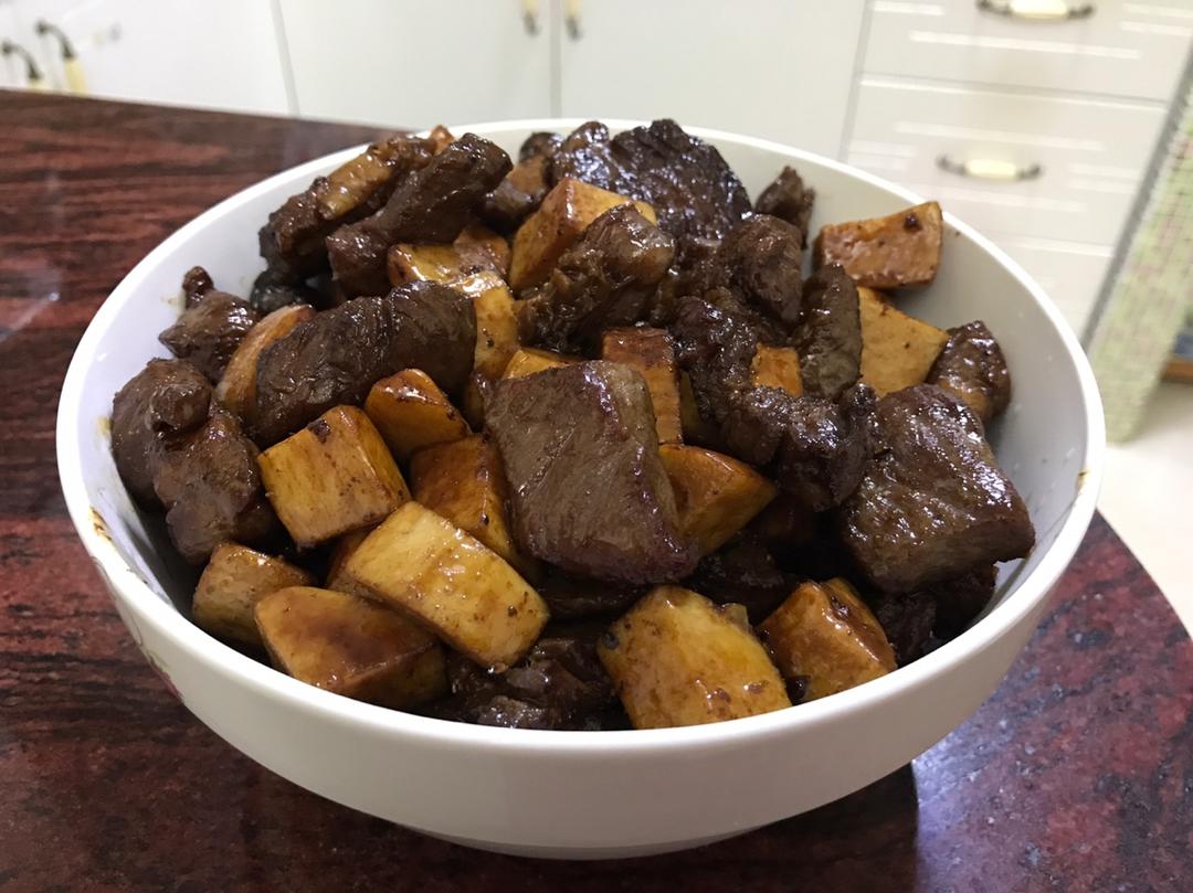 黑胡椒杏鲍菇牛肉粒