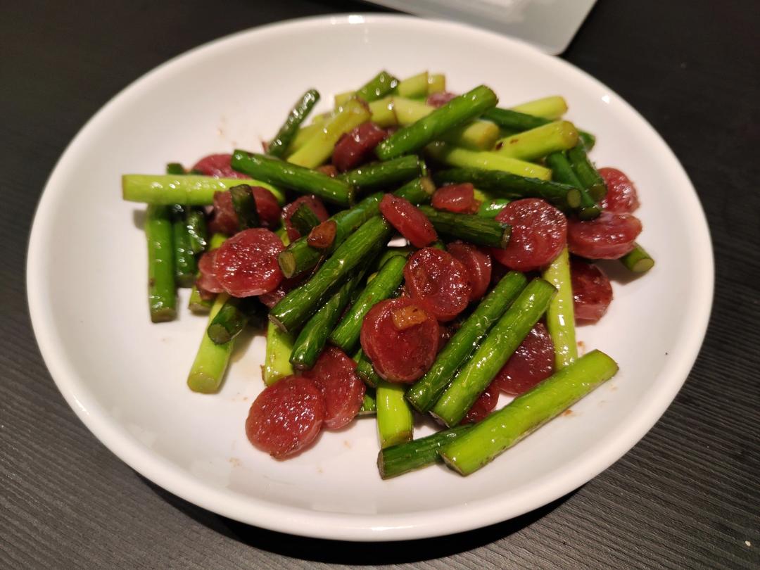 蒜苔炒腊肠