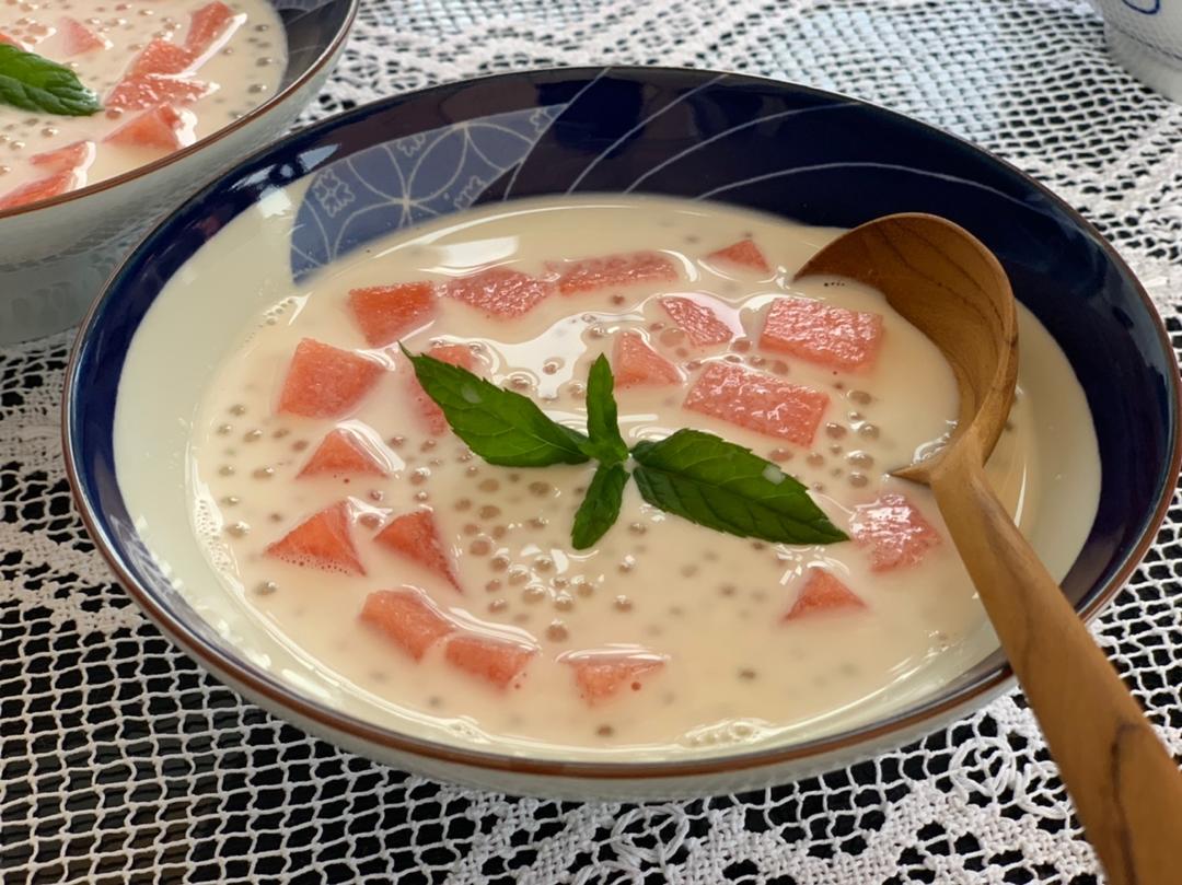 芒果椰汁西米露 | 夏日清凉解暑 无需烤箱