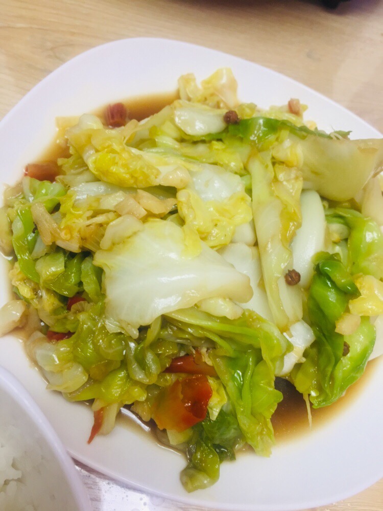 炝炒甘蓝 炝炒圆白菜的做法