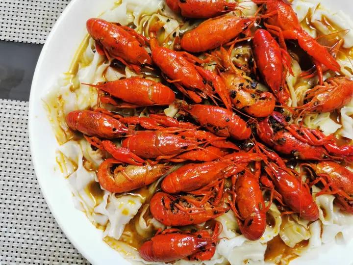 麻辣小龙虾