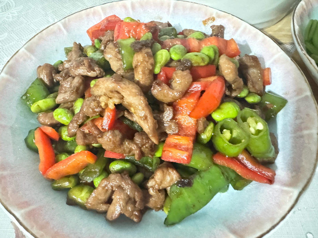 青椒毛豆炒肉丝
