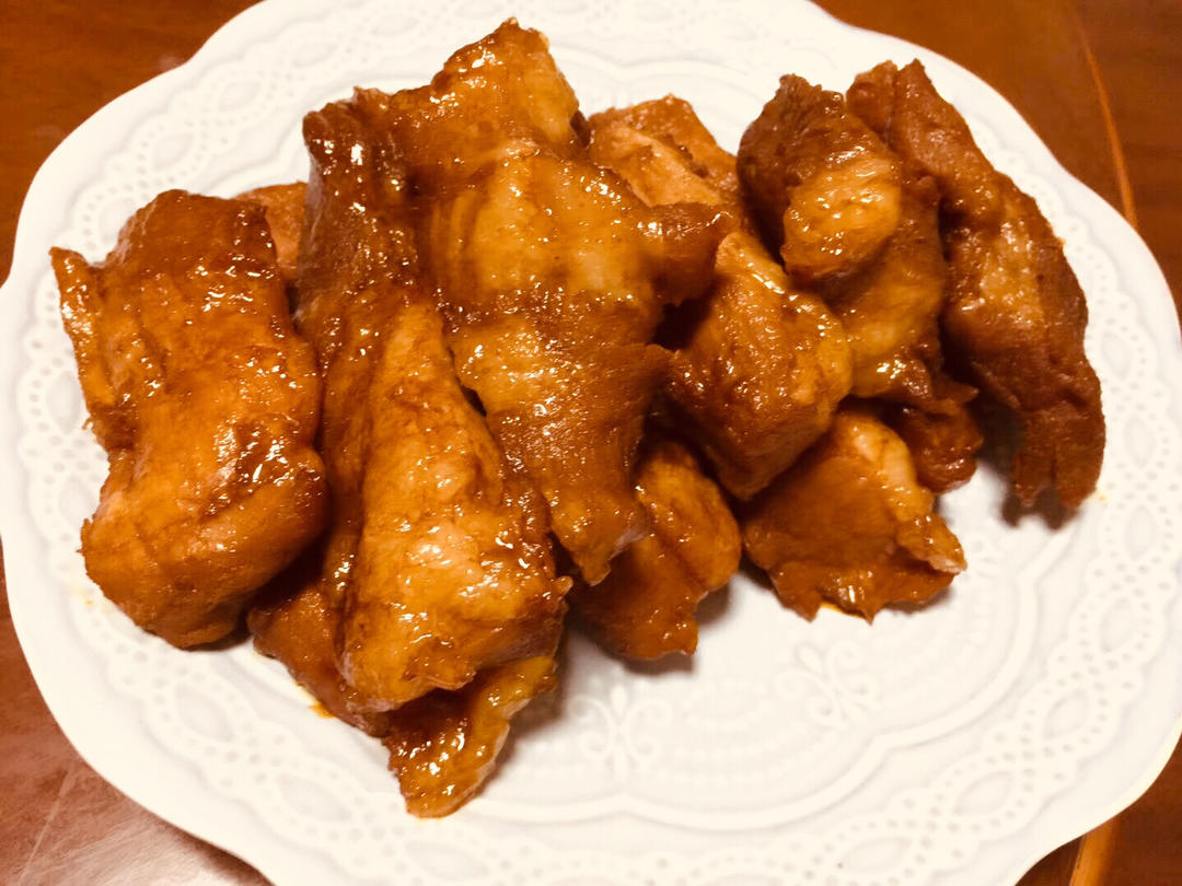 不用叉烧酱没明火没烤箱也能做出媲美酒楼的叉烧