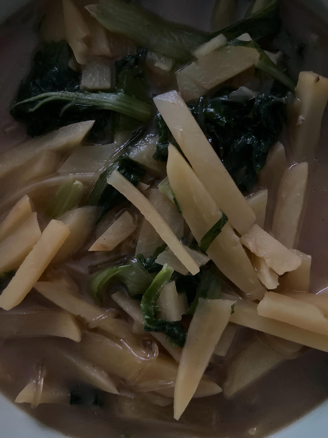 小白菜炖土豆条，东北地道家常菜，从小吃到大的味道，绝对错不了