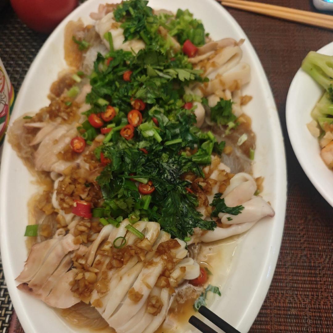 蒜蓉粉丝蒸鱿鱼