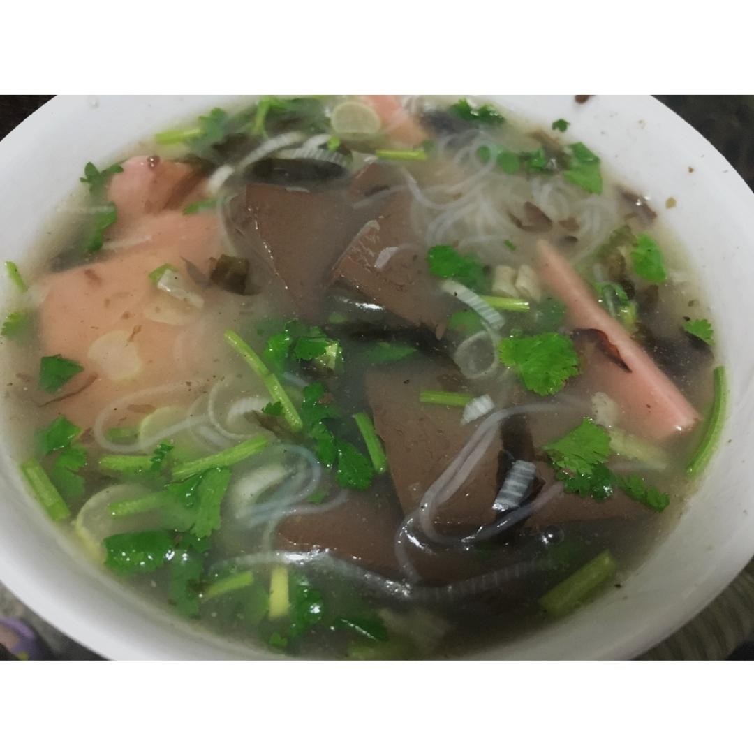 鸭血粉丝汤