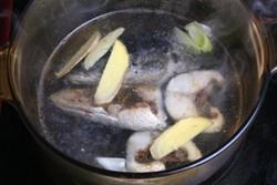 黑鱼红枣南瓜汤的做法 步骤8