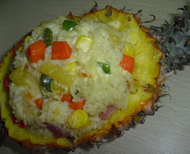 菠萝肉丝焗饭的做法