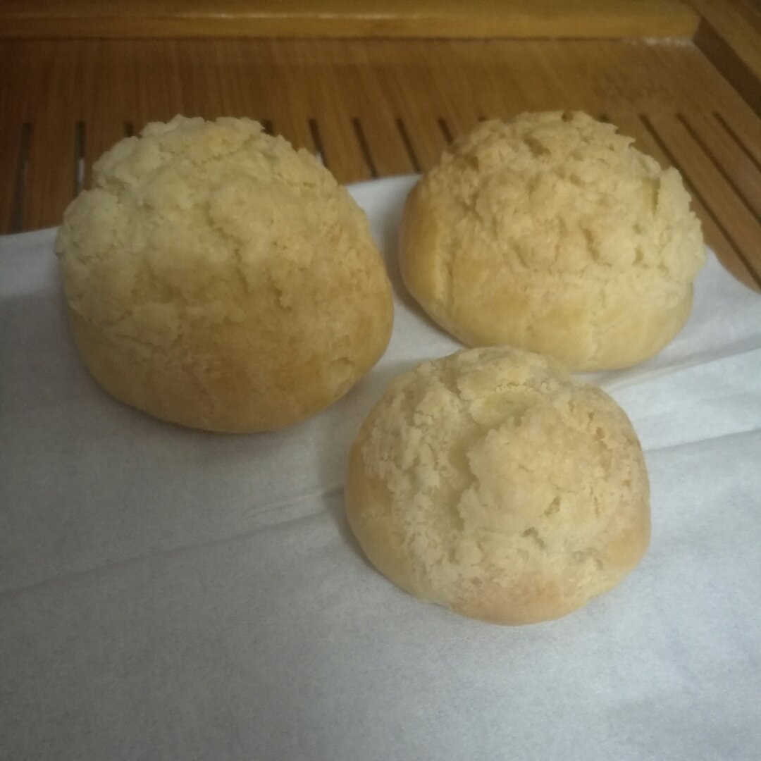 酥皮奶油泡芙--#皮黑森林#