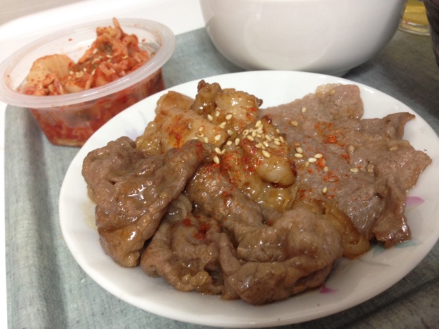 すき焼き風牛丼（寿喜风味牛肉饭）