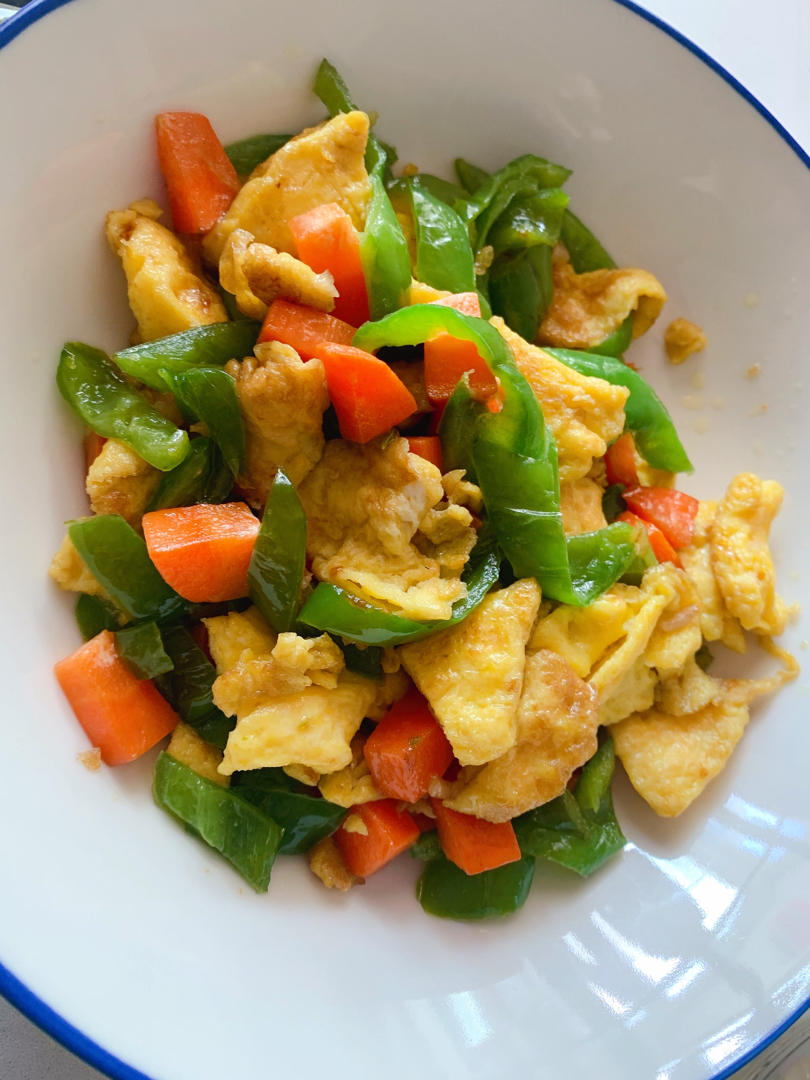 金桔柠檬啊做的尖椒炒鸡蛋