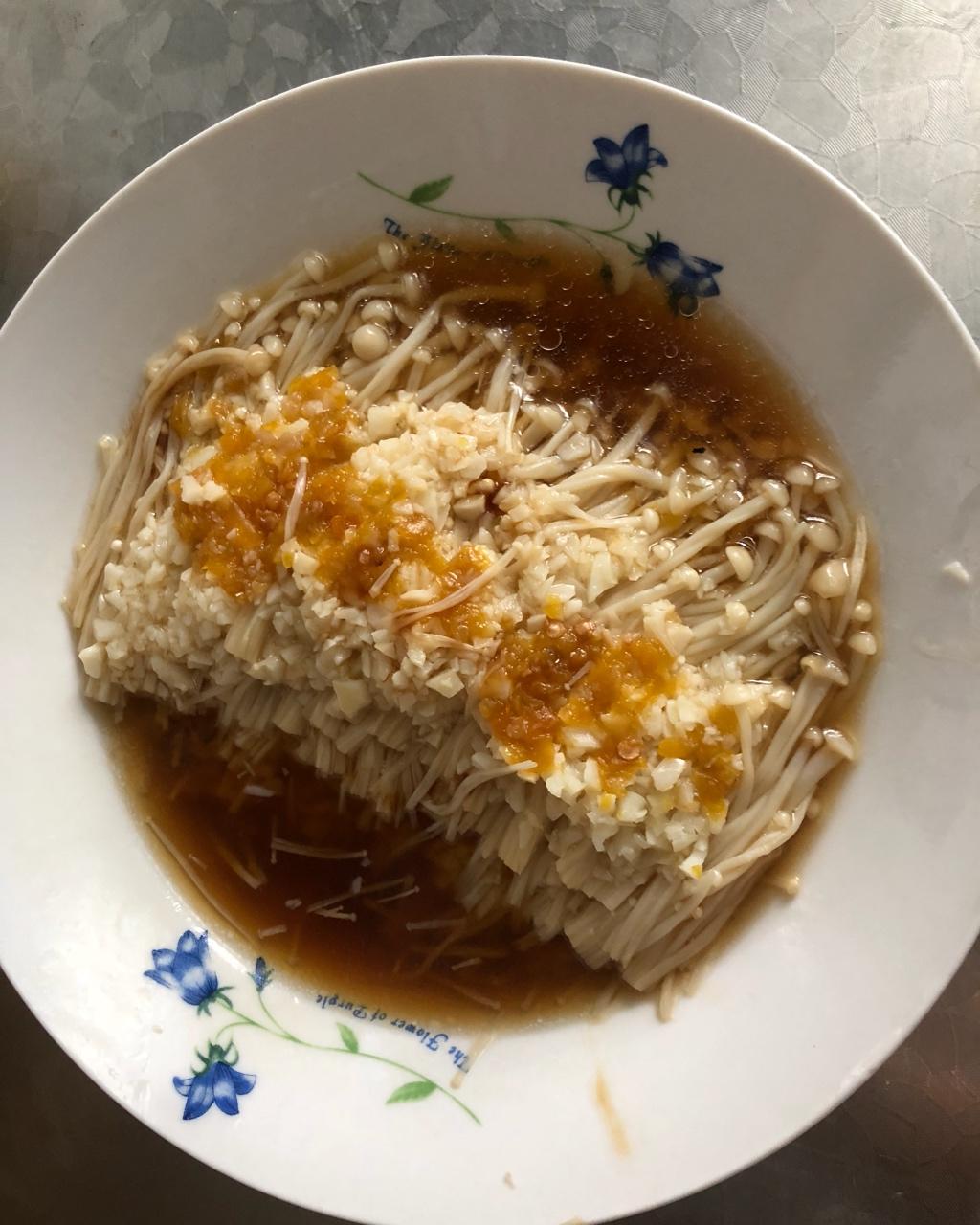 蒜蓉蒸金针菇