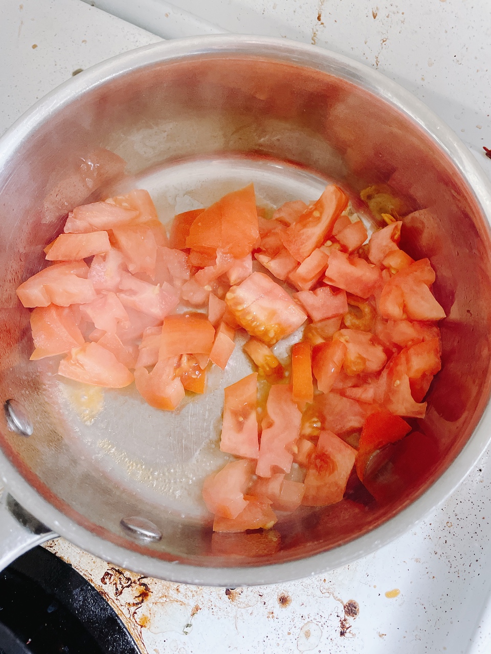 西红柿鸡蛋挂面的做法 步骤2
