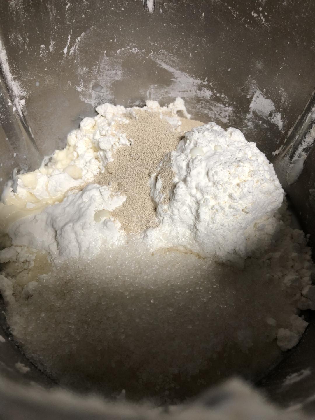 纯奶手撕吐司的做法 步骤1