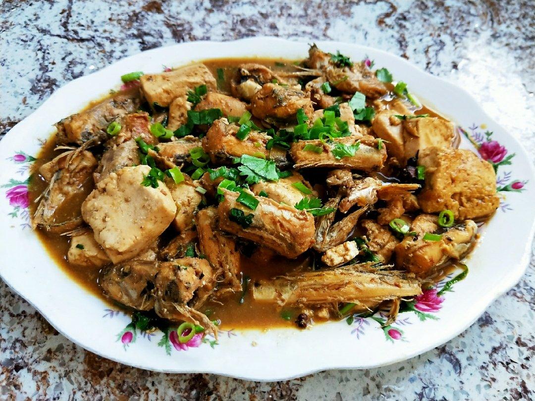 超级美味的鲶鱼炖豆腐