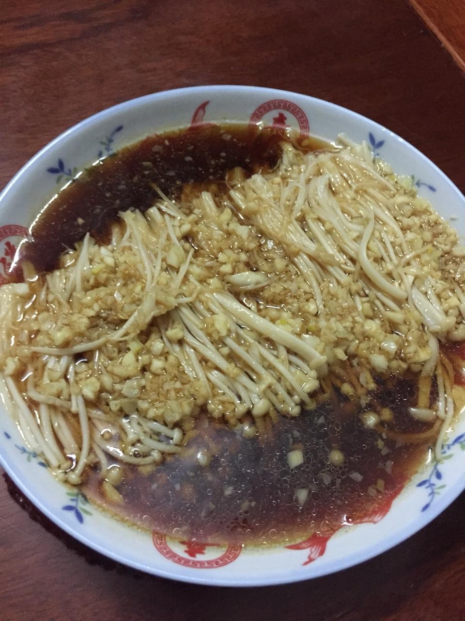 蒜蓉蒸金针菇