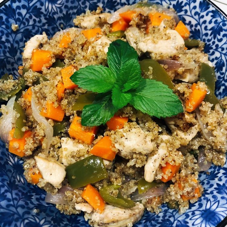 【健康三餐】青柠香菜鸡胸藜麦饭