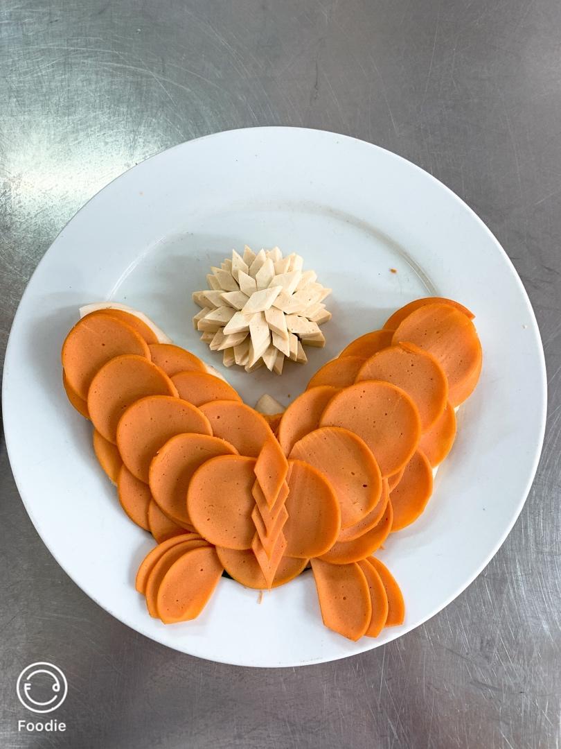 雷兹恩野做的温州传统冷盘蝴蝶盘