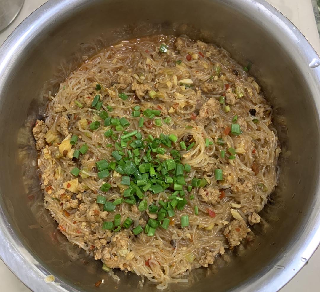 肉末粉丝煲