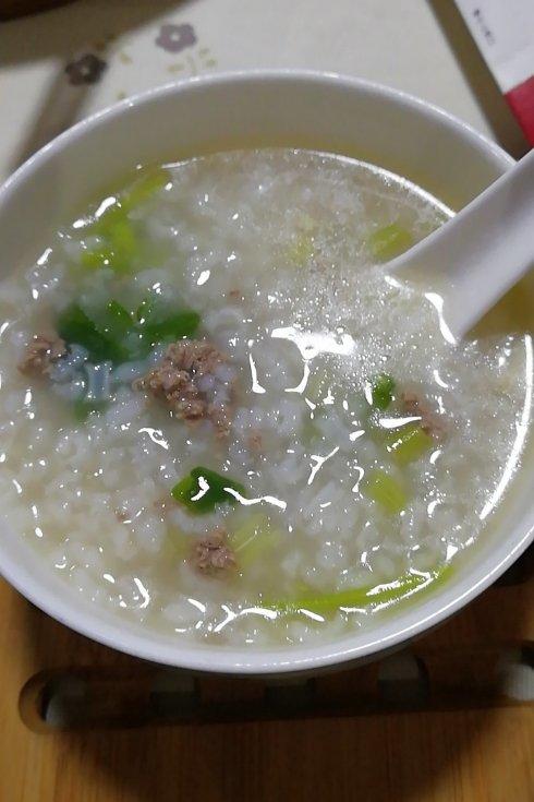 bingbingd6rj做的芹菜牛肉粥