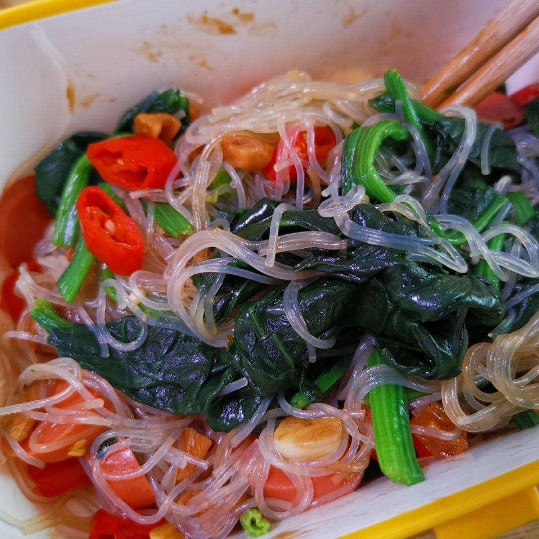 万能凉拌菜料汁（凉拌菠菜粉丝）