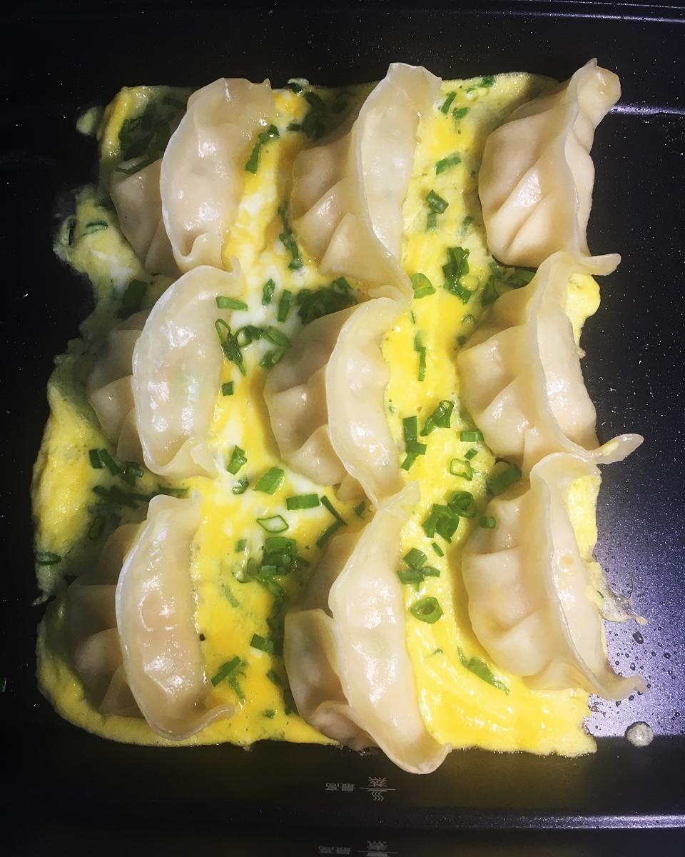 摩飞锅抱蛋煎饺